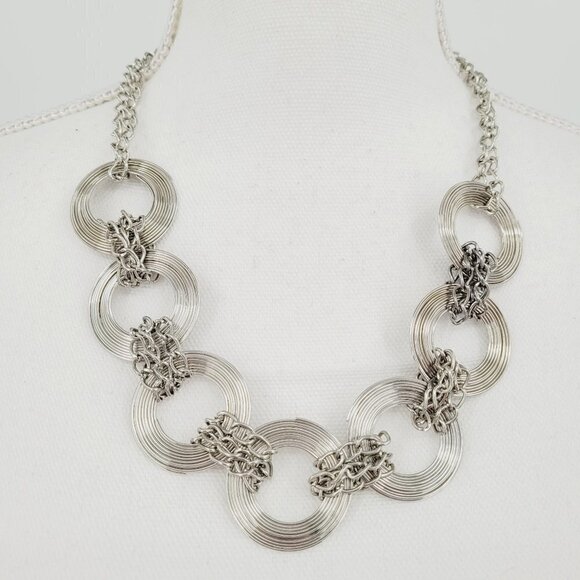 Silver Connected Circles Collar Necklace - Picture 1 of 4